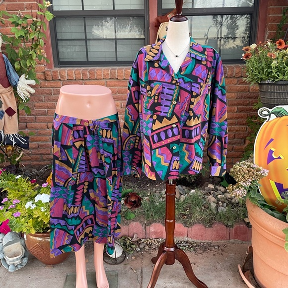 Lilli Ann Collections • Purple/Black • Large • Geometric • Blouse & Skirt Set - Picture 2 of 16